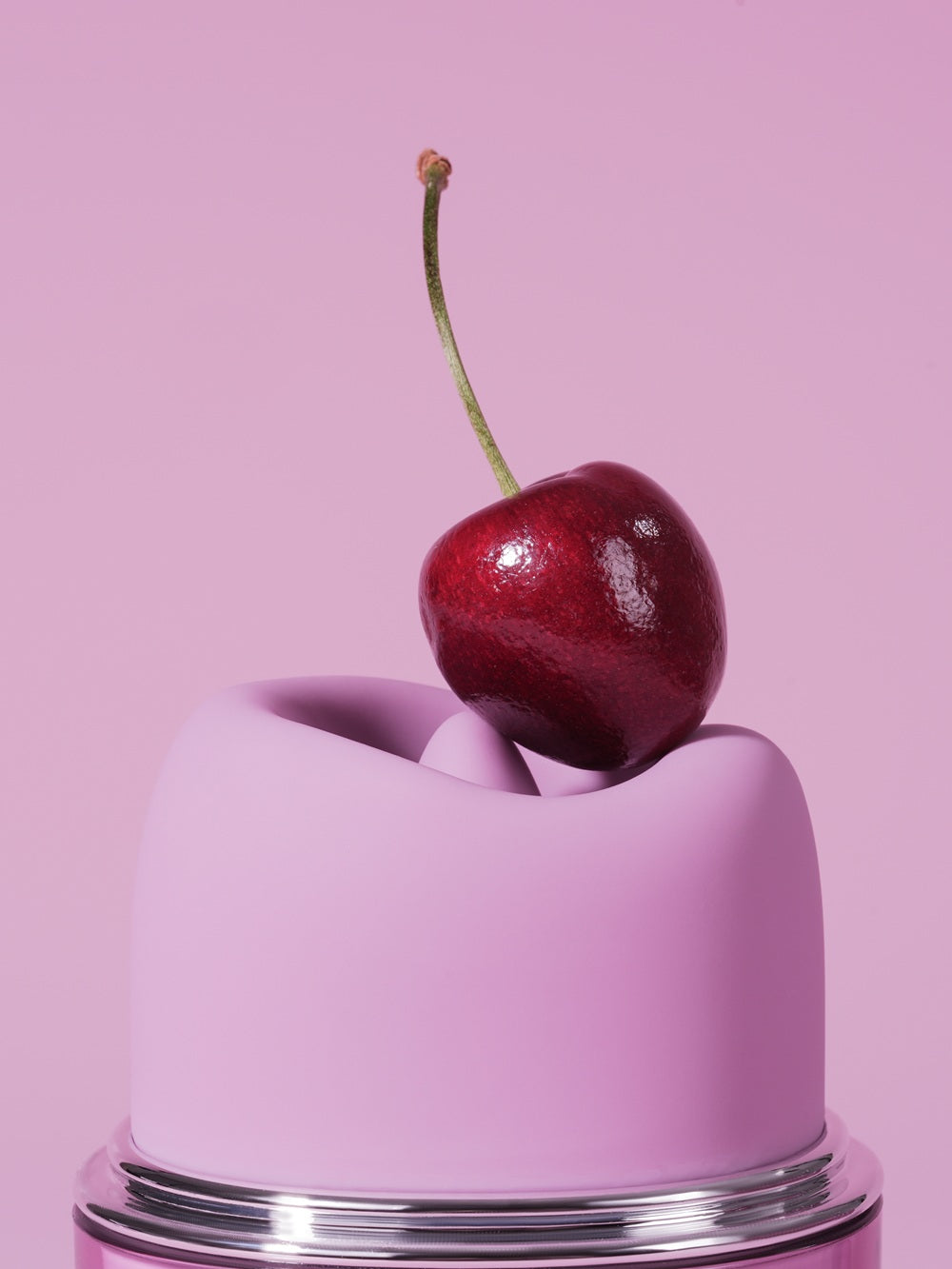 svakom-klitty-dual-action-licking-and-suction-stimulator